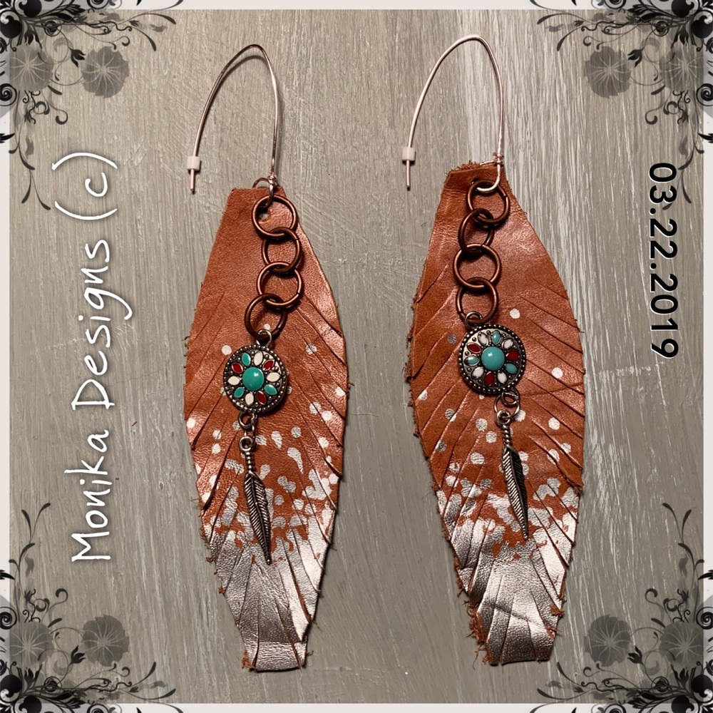 Handmade leather feather earrings 🌺🦋